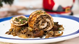 pyszny obiad na środę. podajemy przepis, ty gotujesz. kruche roladki z indyka z pieczarkami