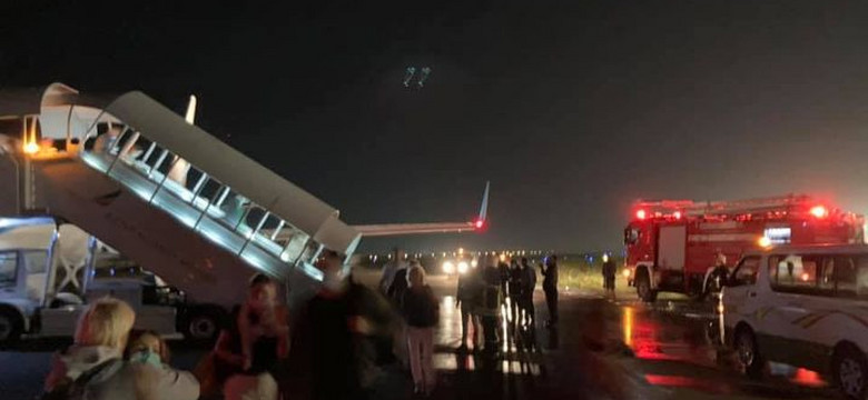 Polski samolot lądował awaryjnie w Etiopii. Wcześniej zapalił się na lotnisku