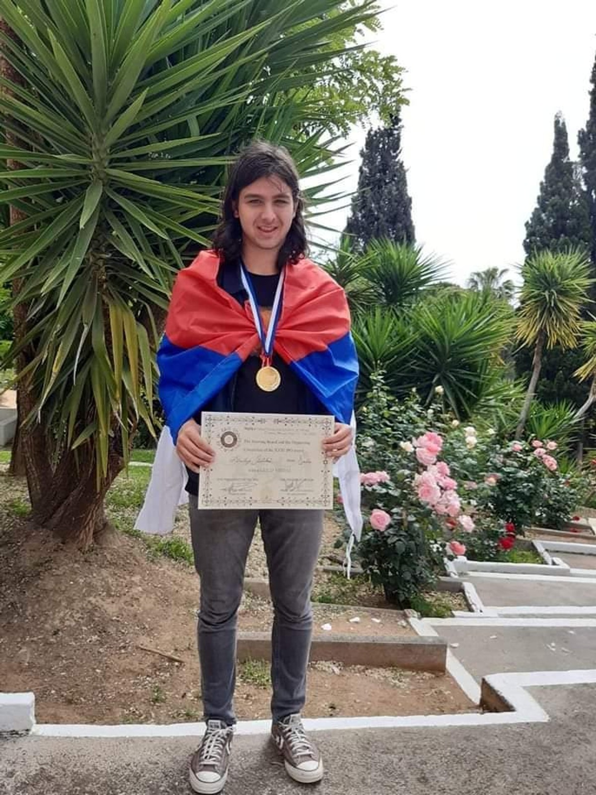 Dimitrije Golubović učenik gimnazije Bora Stanković iz Niša osvojio zlato na Međunarodnoj olimpijadi iz filozofije u Grčkoj
