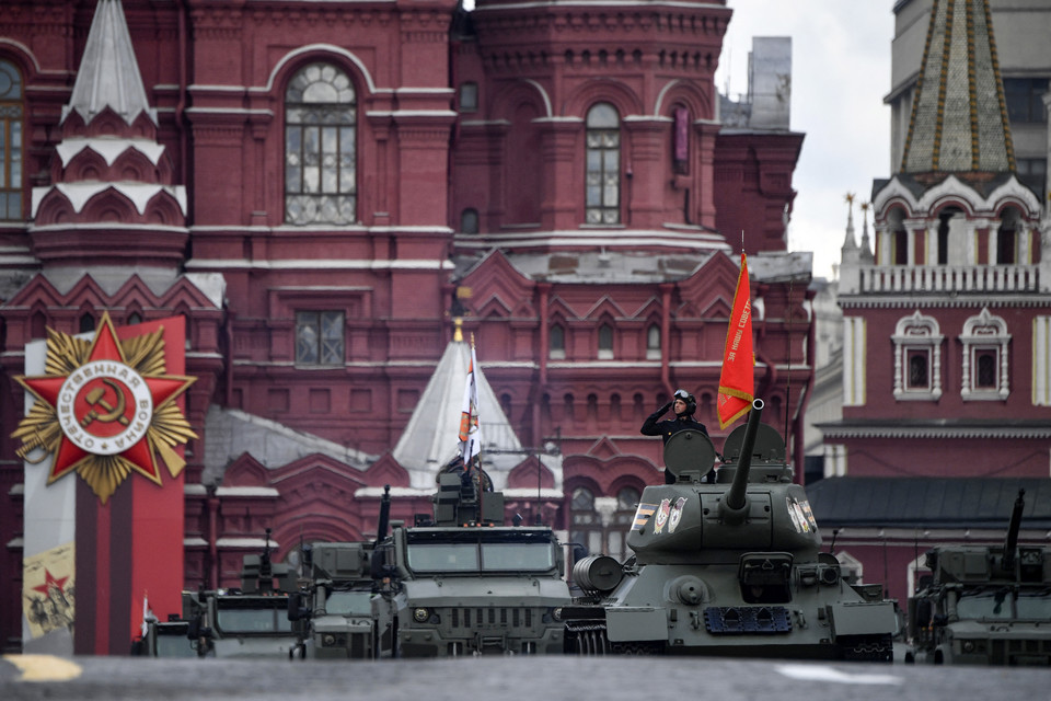 Parada z okazji Dnia Zwycięstwa na placu Czerwonym w Moskwie