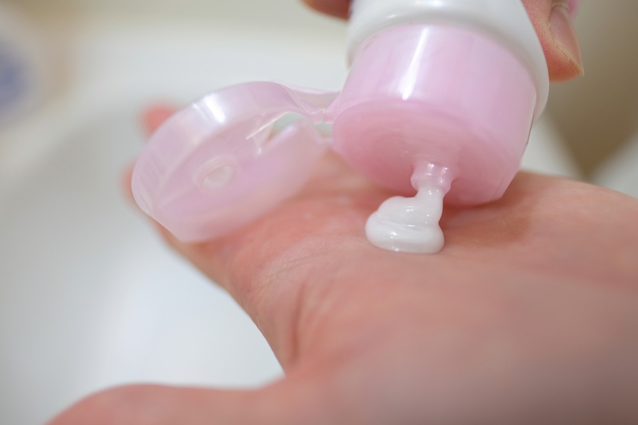 Nemali by ste ich používať, ak sú staršie ako jeden rok. (ilustračné foto)