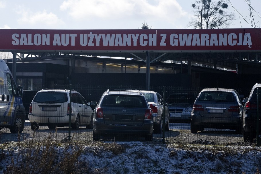 Ponad 40 proc. osób biorących udział w badaniu Spotawheel przyznało, że decyduje się na samochód z rynku wtórnego, ponieważ jest to tańszy wybór. Blisko połowa z nich zwraca uwagę na fakt, że spadek wartości pojazdu jest mniejszy po 1 roku, dlatego traktuje wybór „z drugiej ręki” jako „mądrą inwestycję”