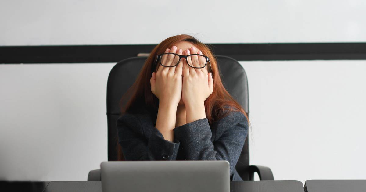 Niedawno zaczęli, a już mają dość. Ten syndrom dopada już przed 30.