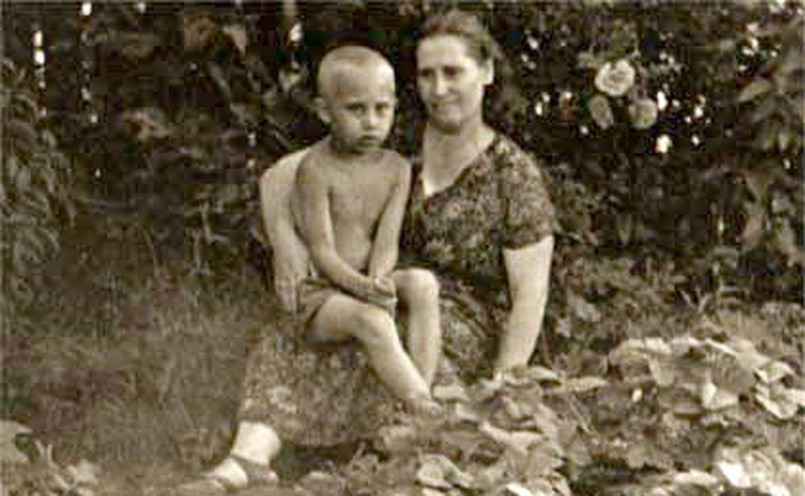 Maria Iwanowna i mały Wowa Putin