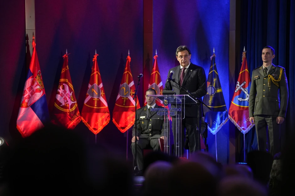 Ministar Gašić prisustvovao obeležavanju Dana Kopnene vojske u Nišu