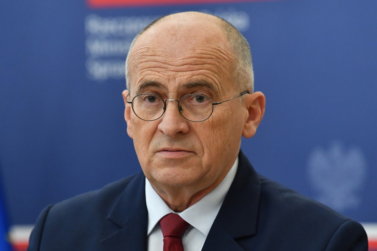 Wizyta szefa polskiego MSZ Zbigniewa Rau w Korei Południowej potrwa do środy, następnie uda się do Wietnamu.