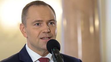 prezydent nawrocki proponuje zmiany w szkołach. to konkurencja dla pro