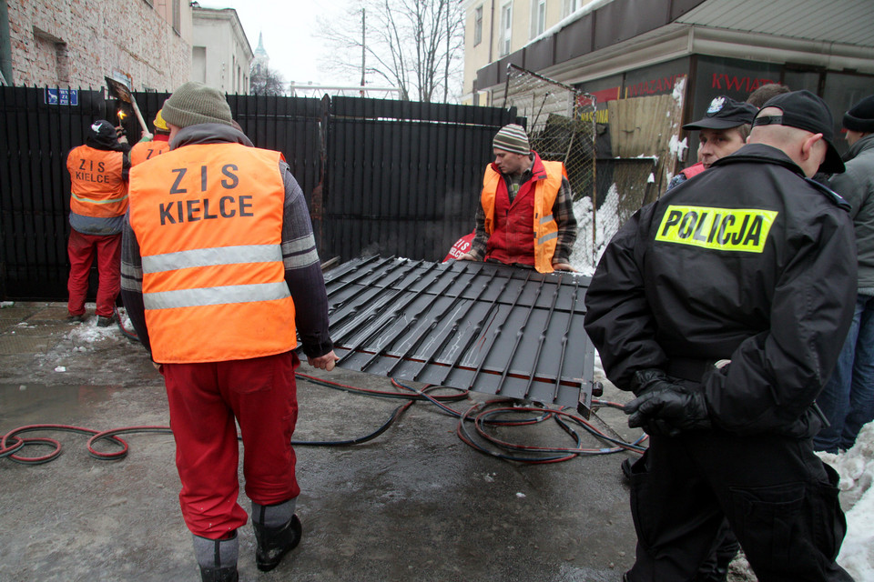 KIELCE ULICA LECHA KACZYŃSKIEGO BUDOWA DOSTĘP DO DZIAŁKI