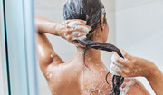 Jak często myć włosy? To zależy od trzech ważnych czynników