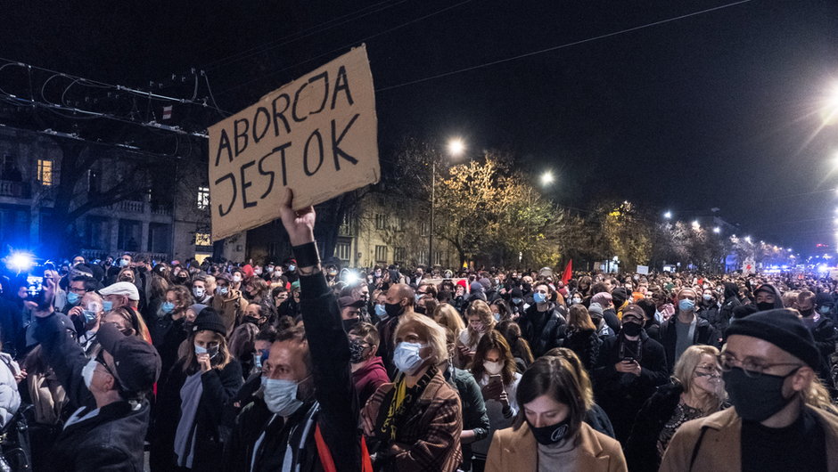 Protest w Warszawie po wyroku TK ws. aborcji 