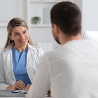 Ilyen várakozási időkkel kell számolni a járóbeteg szakellátásban Magyarországon