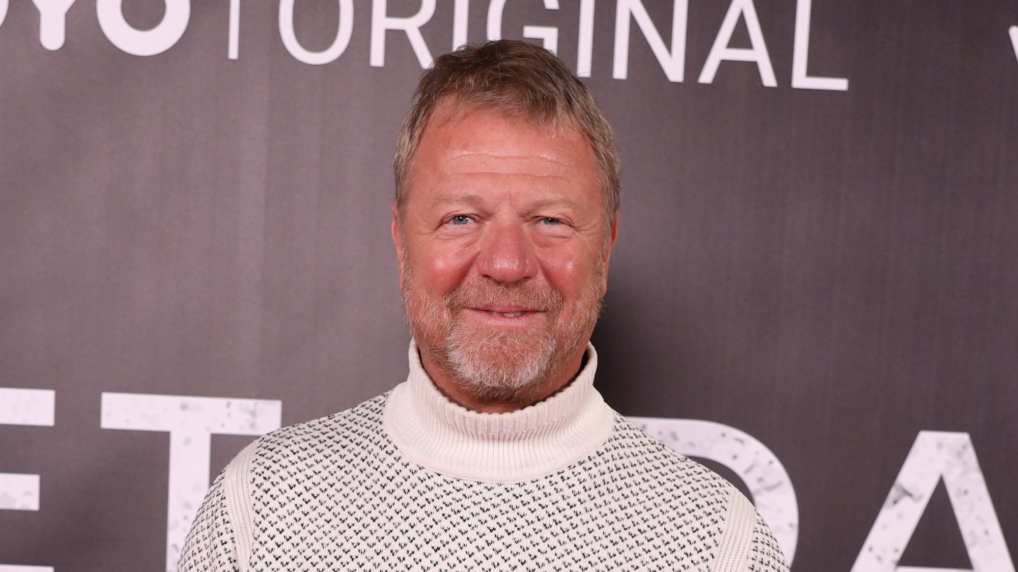 Herec Maroš Kramár.