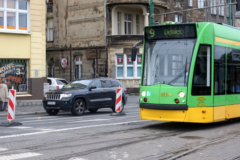 Samochód i tramwaj