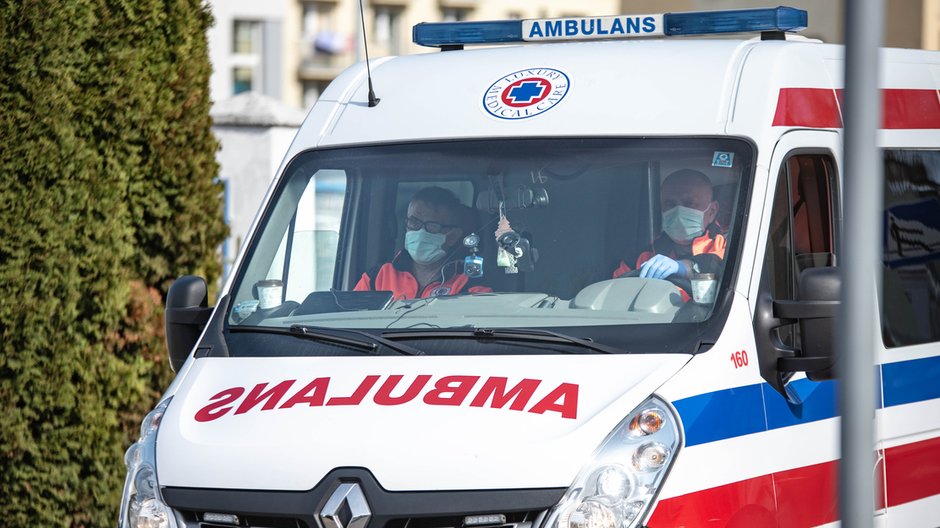 Koronawirus karetka ambulans