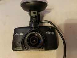 Ta kamerka sama przesyła zdjęcia do smartfona. TESTUJEMY MiVue 792 Pro WiFi [WIDEO]