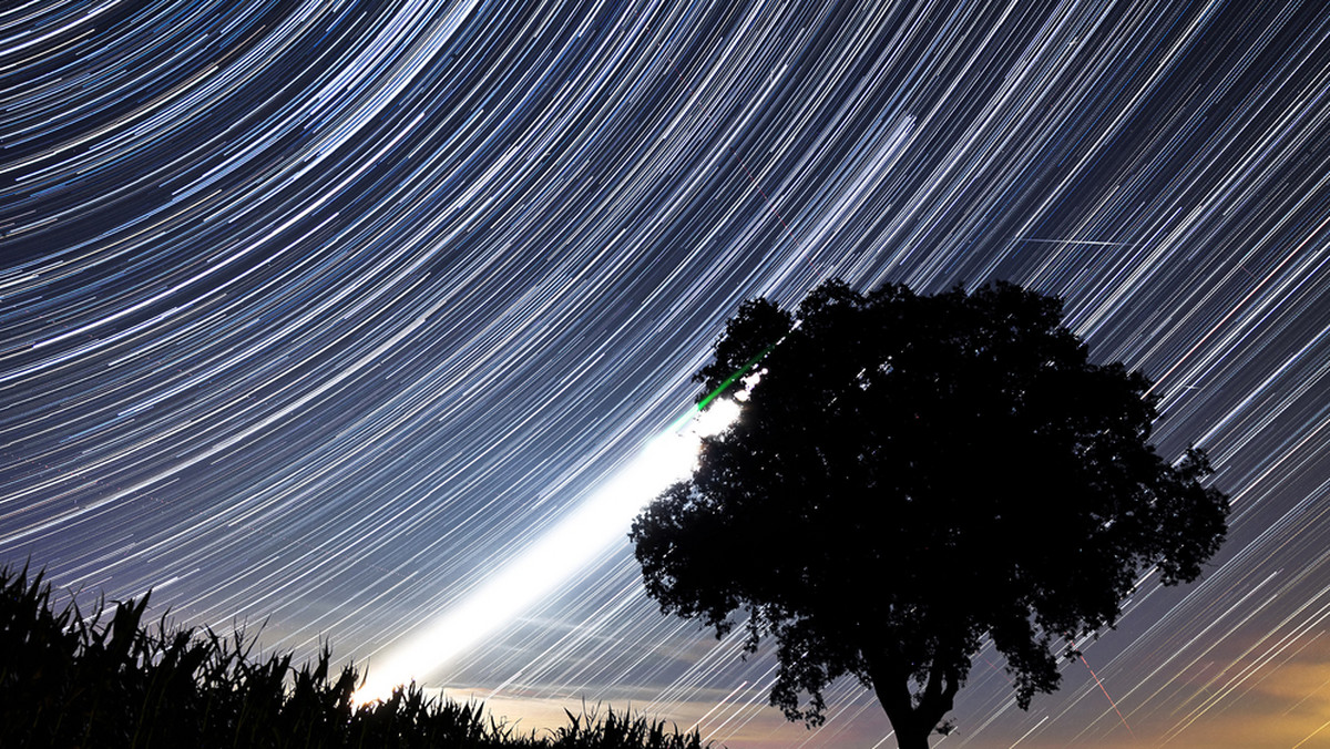 Przed nami noc spadających gwiazd. Warto przygotować sobie długą listą życzeń, bo zdaniem naukowców na niebie będzie można obserwować nawet 200 meteorów na godzinę. Deszcz perseidów będzie widoczny także w województwie świętokrzyskim.