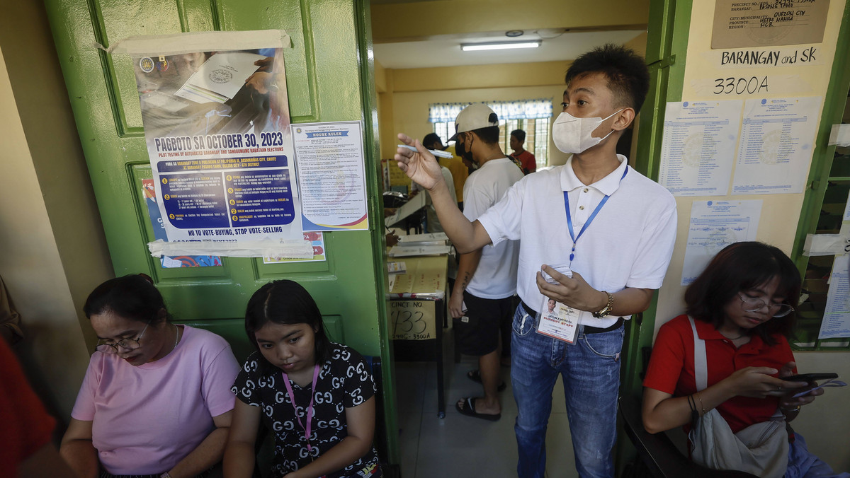 Krwawe incydenty wyborcze na Filipinach. "Ogólnie spokojny przebieg"