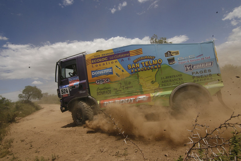 Rajd Dakar 2011: awans Hołowczyca (2.etap, wyniki, fot. Willy Weyens)