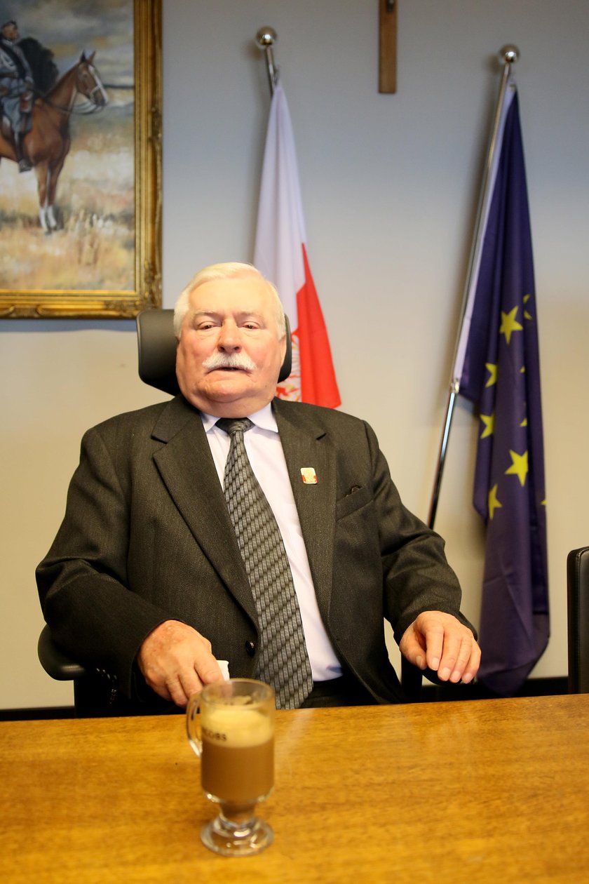 Lech Wałęsa do Kaczyńskiego w rocznicę stanu wojennego: wyspałeś się?