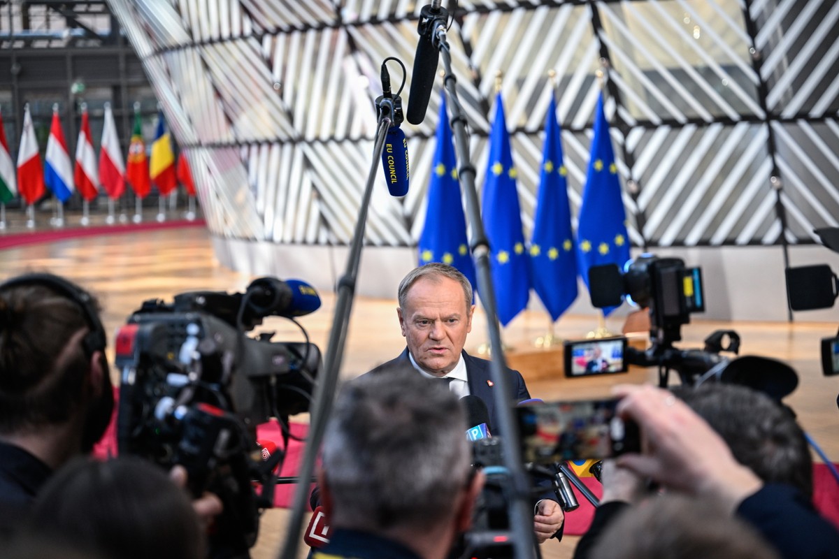 Sugestie o wycofaniu pomocy wojskowej przez USA mogą być częścią strategii negocjacyjnej. - stwierdził Donald Tusk przed szczytem w Brukseli