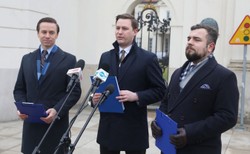 Konfederacja przed siedzibą resortu Glińskiego: Tu pracuje kolejny maniak podatkowy