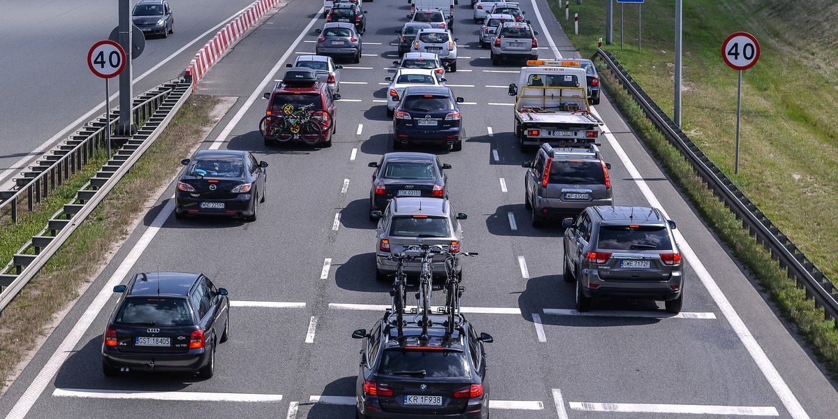 Na razie nie będziemy płacić za przejazd tymi drogami, na których powinno być pobierane myto.