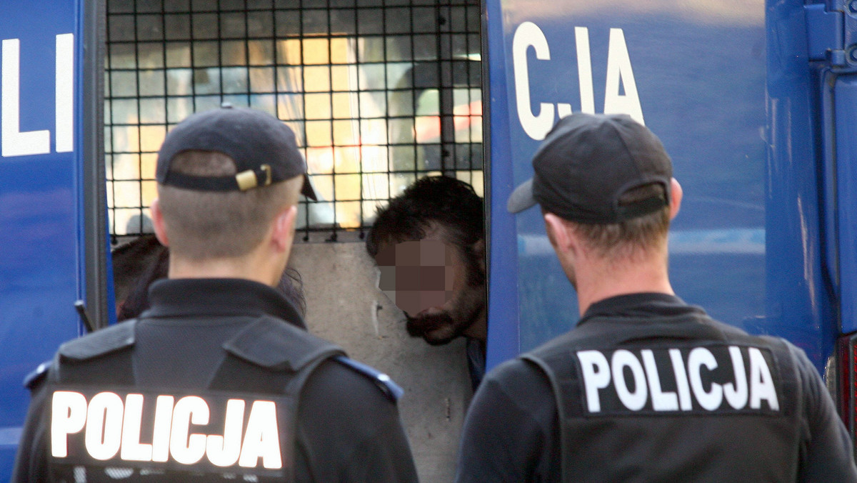 Policjanci z poznańskiej starówki zatrzymali dwóch sprawców chwilę po dokonaniu przestępstwa.