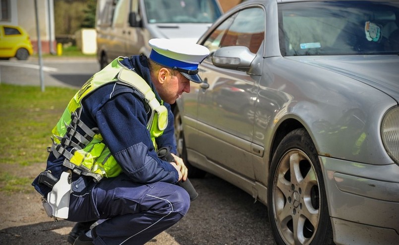 Policja sprawdzi stan techniczny samochodów