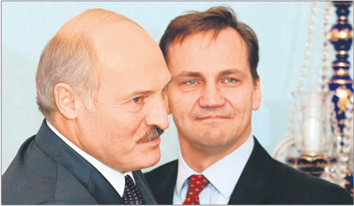 Łukaszenka zapewniał Sikorskiego, że wybory będą uczciwe Fot. Leszek Szymański/PAP
