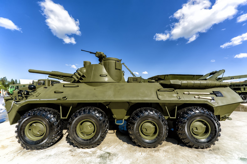 Transporter opancerzony BTR-90M