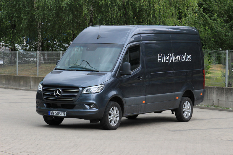 Mercedes Sprinter 319 CDI Furgon