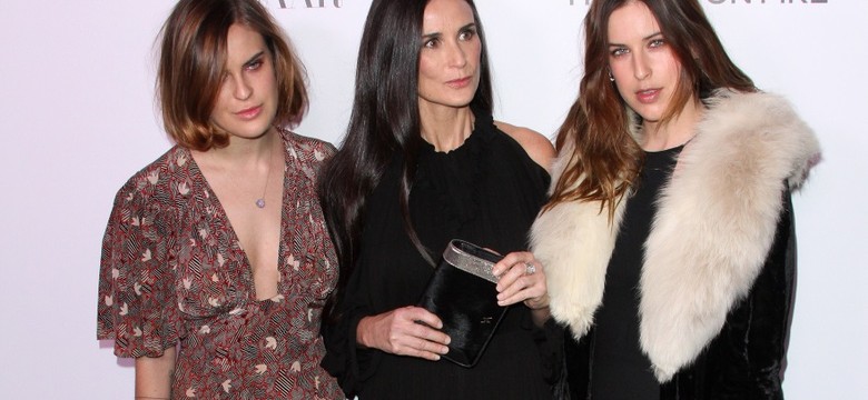 Demi Moore z córkami, Heidi Klum, Salma Hayek... Plejada gwiazd na imprezie magazynu modowego w LA