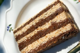 Čokoladna PLAZMA TORTA, recept za sva vremena: Pravi se brzo i lako, savršeno je kremasta i prvim zalogajem vraća u detinjstvo