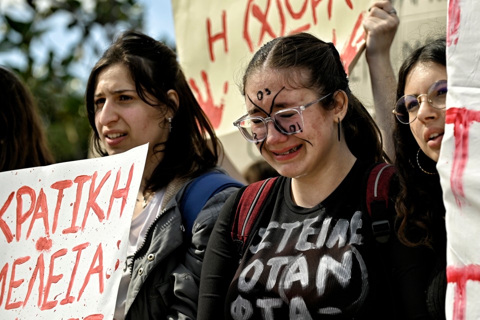 Katastrofa kolejowa i protesty. Dziesiątki tysięcy ludzi na ulicach Aten