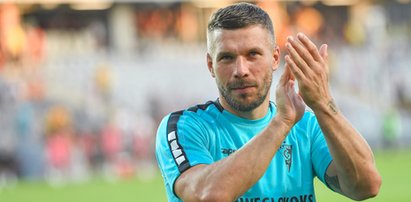 Lukas Podolski otrzymał niecodzienną propozycję od władz miasta. Jest odpowiedź