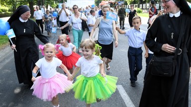 Rzeszów: kilkaset osób wzięło udział w Marszu dla Życia