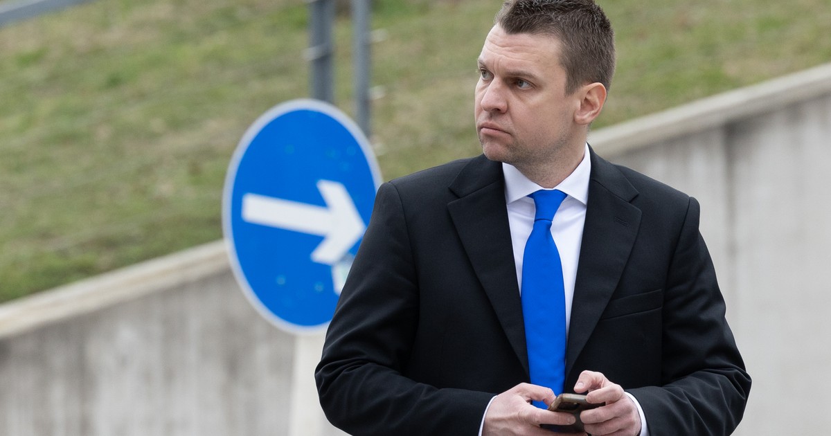 &quot;Már nagypénteken sem bírsz magaddal, Kicsi?!&quot; - Menczer Tamás reagált Magyar Péter vadnyugati kihívására