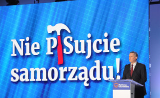 Siemoniak: PiS złożył puste obietnice ws. zakupu śmigłowców