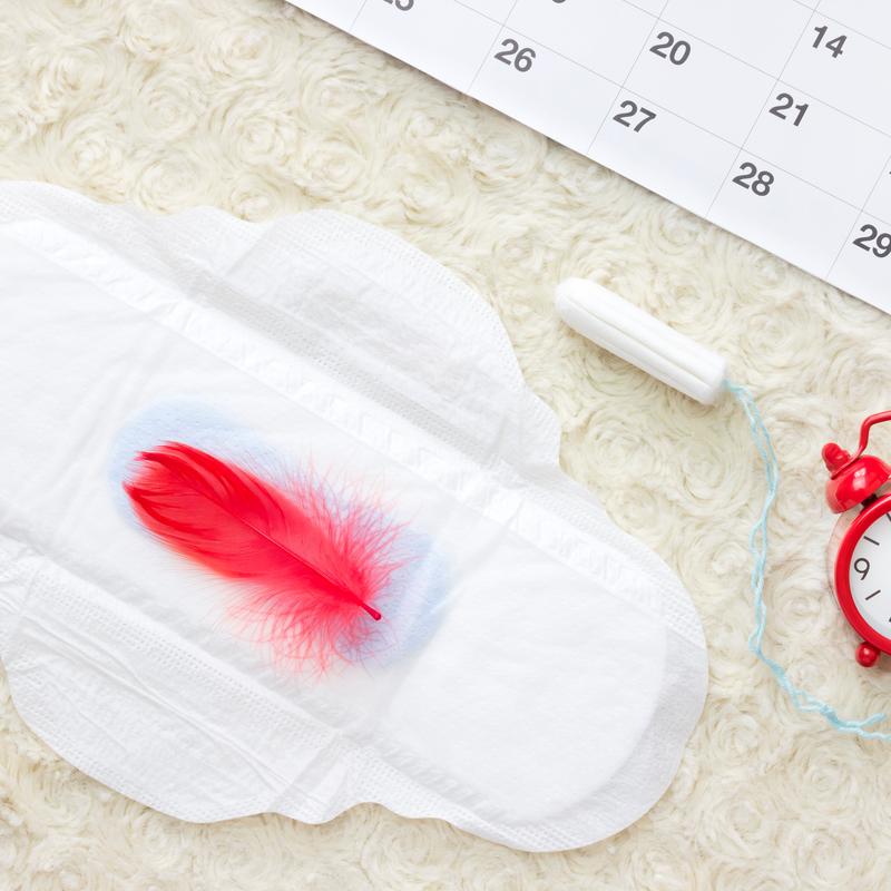 vægt Nøgle At øge Pierwsza miesiączka - objawy, cykl menstruacyjny