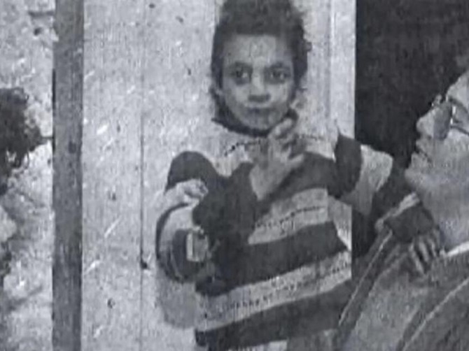 Devojčica kokoška