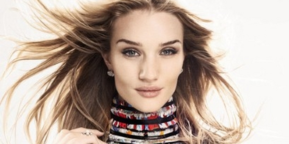 Rosie Huntington w "Harper's Baazar"