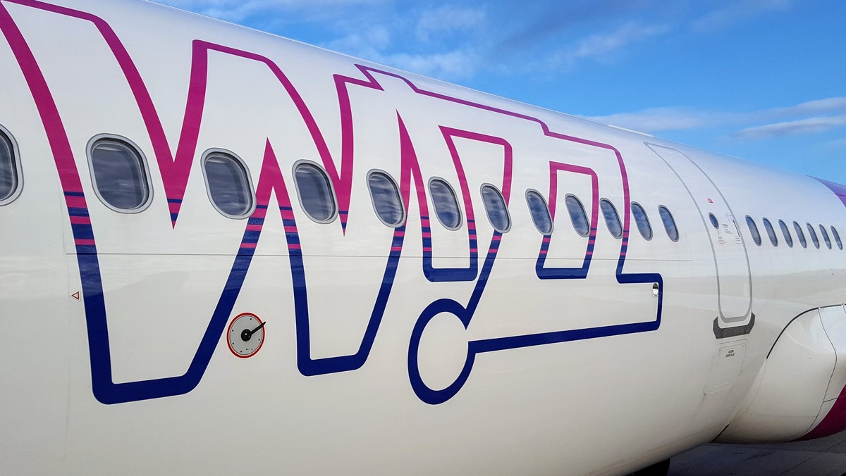 Угорська авіакомпанія Wizz Air з 28 жовтня запустить польоти з Варшави до Відня в Австрії та з Гданська і з Вроцлава до Харкова в Україні.