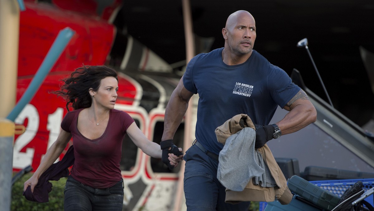 Dwayne The Rock Johnson Carla Gugino San Andreas kino film