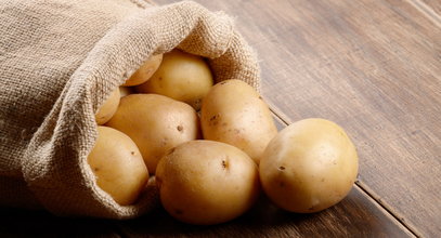 Podaj ziemniaki inaczej niż zwykle. Dodaj do nich te 4 składniki i zaskocz rodzinę