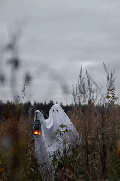 Ważną częścią amerykańskiego święta Halloween było snucie opowieści o duchach Fot. Monstera z Pexels