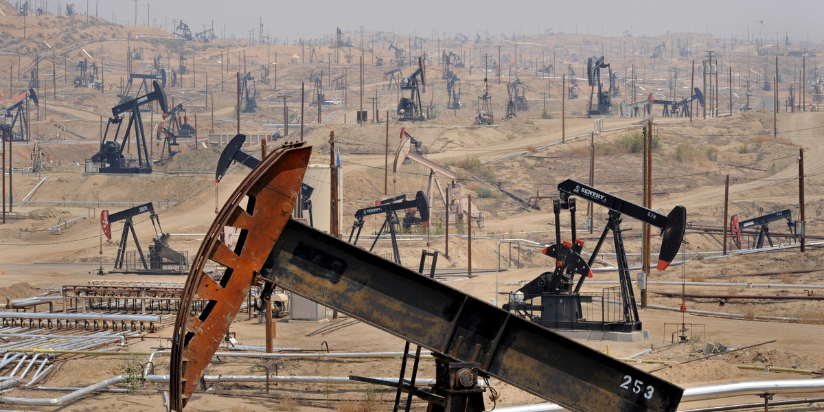 Saudi Aramco zmienia ceny ropy. Cięcie w czerwcu dla niektórych odbiorców po podwyżkach w maju dla wszystkich.