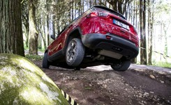 Tani więc niebezpieczny? Który samochód ocali życie w wypadku, a którego unikać? Eksperci sprawdzili 11 modeli aut