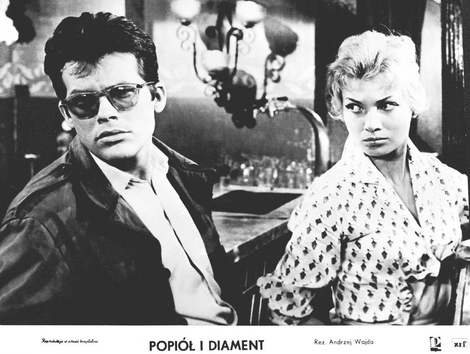 Legendy PRL. To ich kochały miliony. Zbigniew Cybulski - polski James Dean