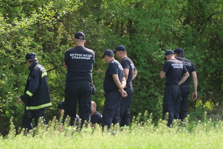 Potraga za telom devojčice iza kuće Dragijevića 