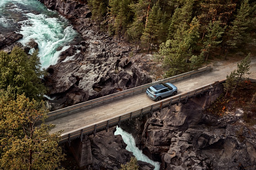 Nowy elektryczny Ford Explorer - zdjęcie poglądowe